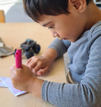 Tamariki-making-Paper-Dragon