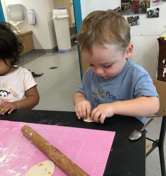 Tamariki-making-dumpling